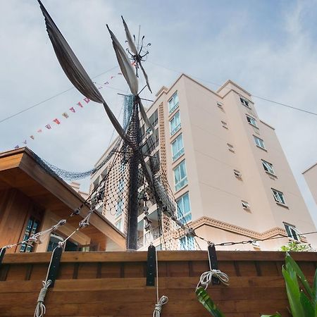 Atlantis Pattaya High Service Jomtien Exterior foto